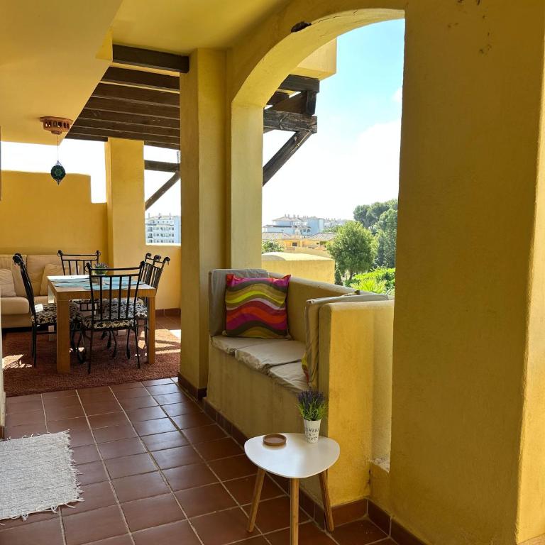 Green Hill Apartment - Apartamento de 2 dormitorios - 40