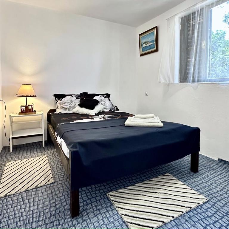 Veles House - Two-Bedroom House - 1