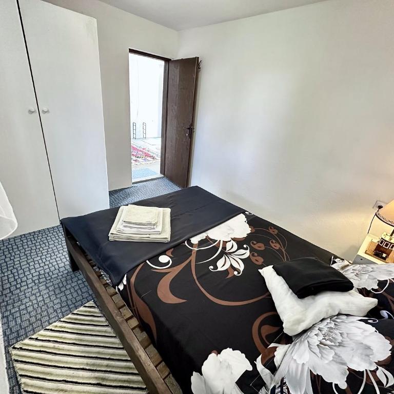 Veles House - Two-Bedroom House - 7