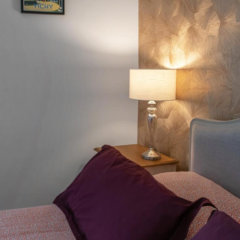 Maison Petillat - Calme en plein centre - 2 chambres 80m2, Wifi - Maison 2 Chambres - 12