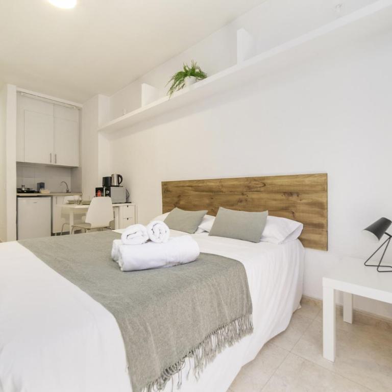 Classy IV - Ferga Suites - Deluxe King Studio - 2