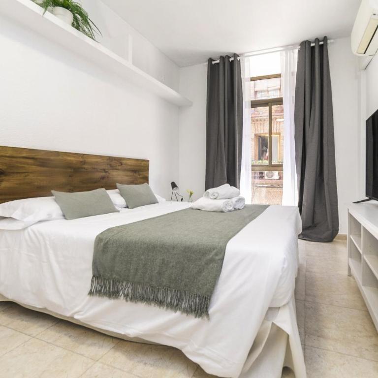 Classy IV - Ferga Suites - Deluxe King Studio - 4