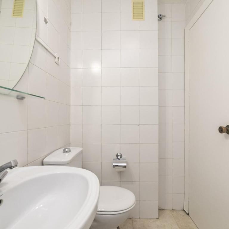 Classy IV - Ferga Suites - Deluxe King Studio - 13