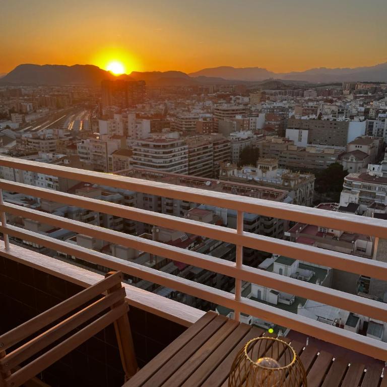 New Skyline Studio & Terrace - Studio Apartment with One Double Bed - 44
