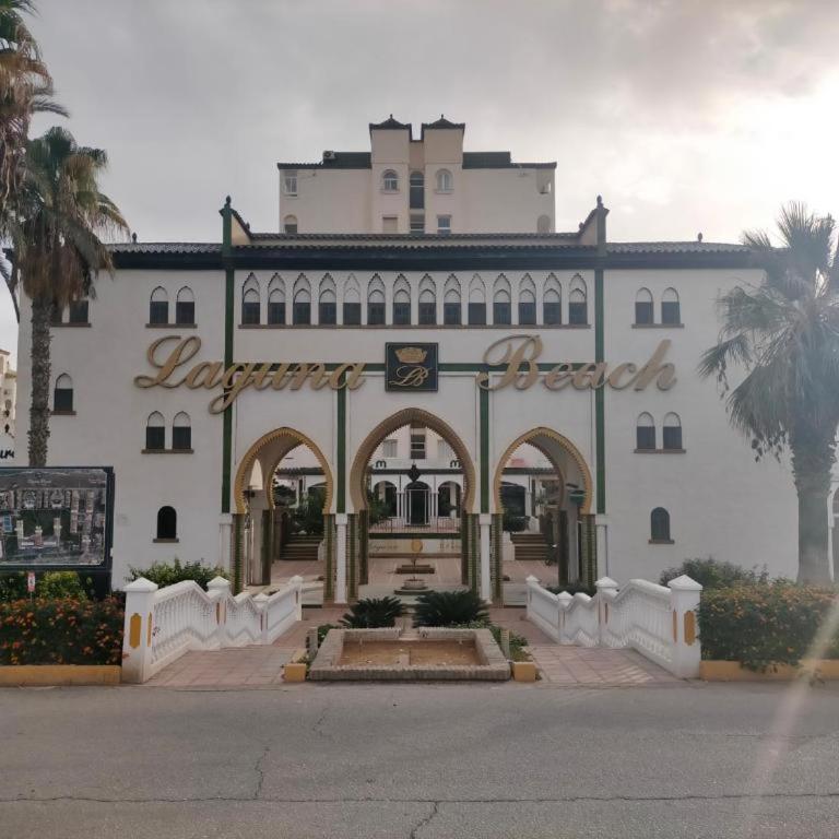 LAGUNA BEACH PISCINA- HOME RENt MALAGA - Two-Bedroom Apartment - 23