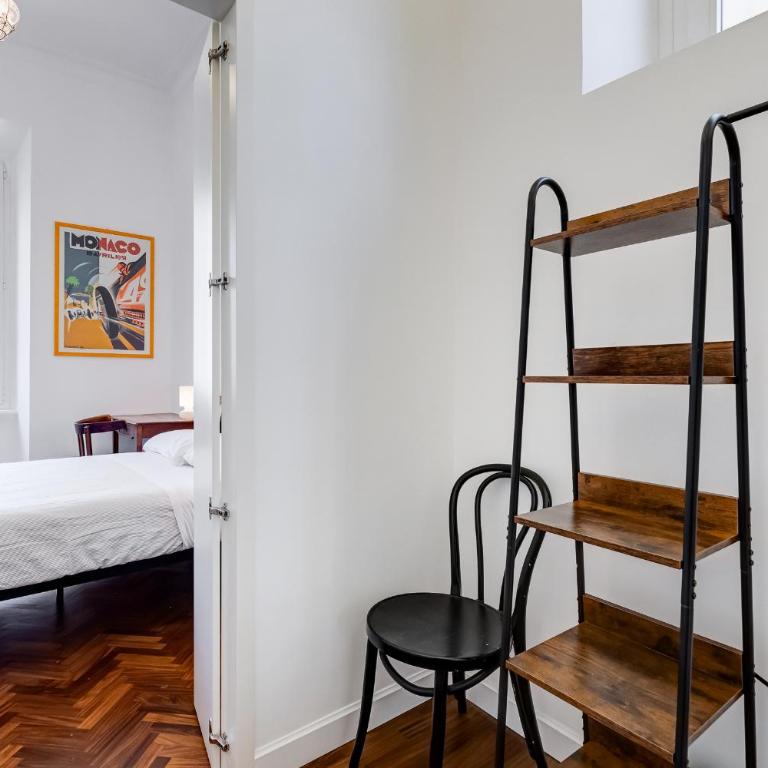 Elegant 3-Bedroom Apartment in Piazza Mazzini - Appartamento con 3 Camere da Letto - 54