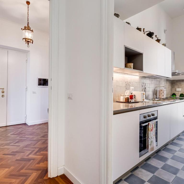 Elegant 3-Bedroom Apartment in Piazza Mazzini - Appartamento con 3 Camere da Letto - 15