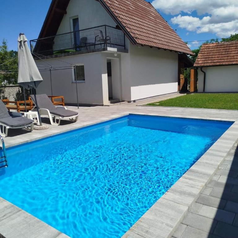 Kuća za odmor Noah - House with Swimming Pool - 1