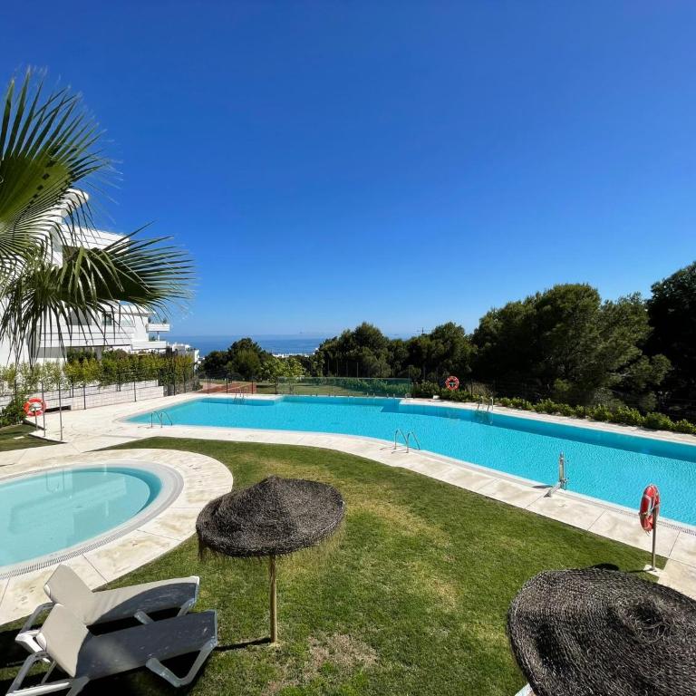 Sea view apartment with garden in Fuengirola - Apartamento de 2 dormitorios - 6