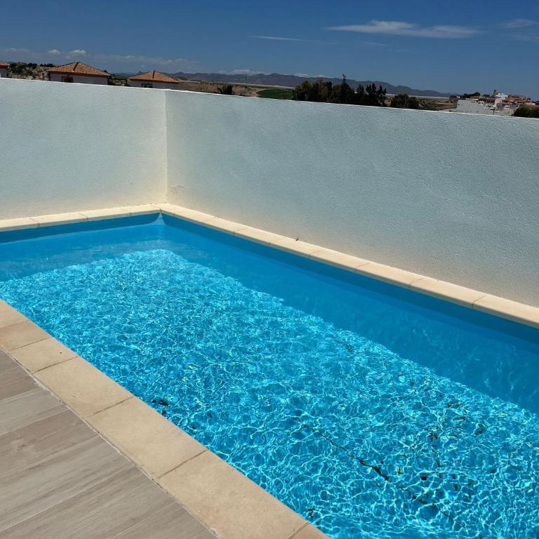 Ático dúplex con piscina privada y vistas al mar! - Apartamento de 1 dormitorio - 3