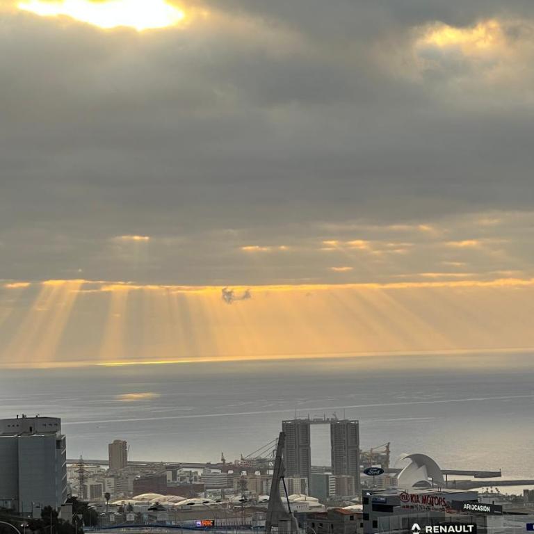 Casa Blanca Cozy Stylish Penthouse Ocean&City&Sunrise Views By-Tenerife365 - Apartamento de 1 dormitorio con balcón y vistas al mar - 2