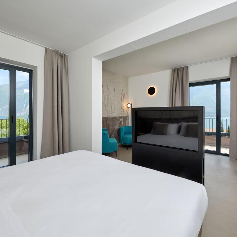 Hotel Royal Village - Junior Suite con Vista Lago - 3