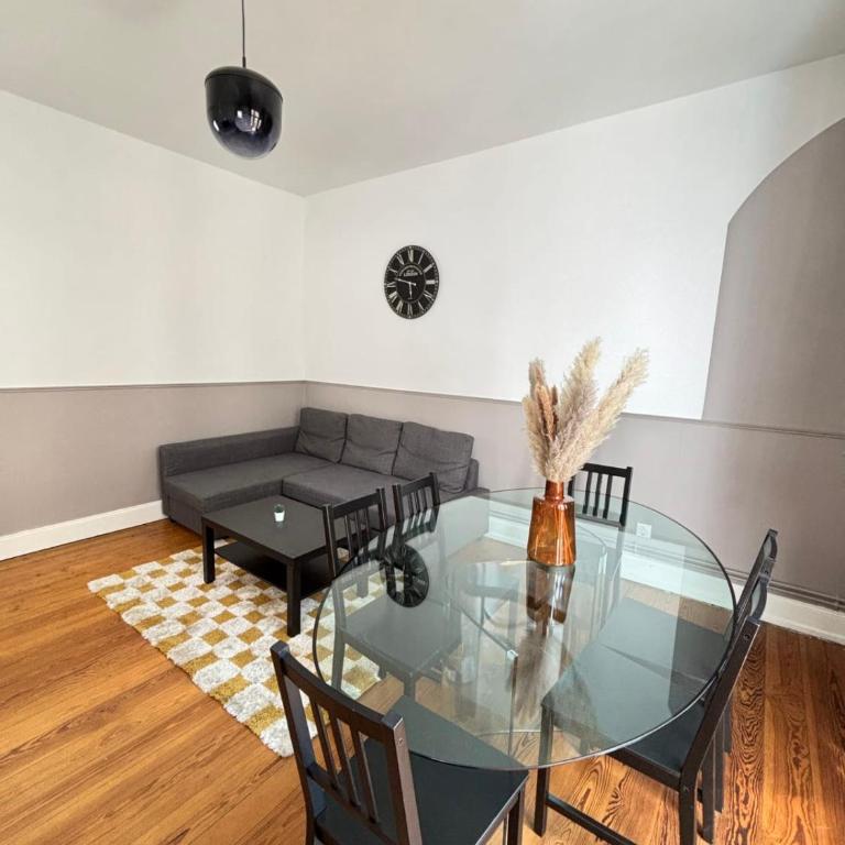 Soh Rent Appartement 3 proche gare et Centre de Strasbourg TV Wifi - Balcon - Apartment - 4