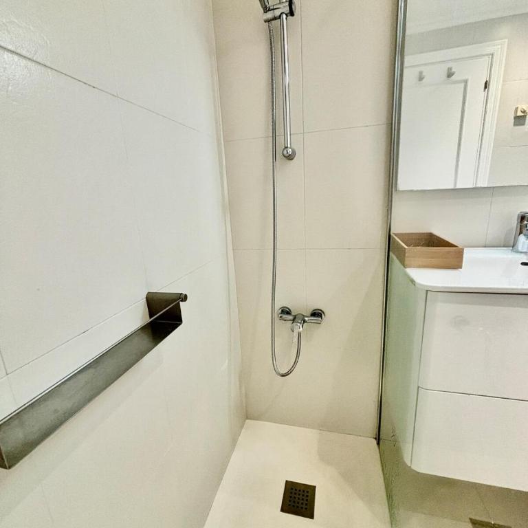 Apartamento con estilo con estacionamiento gratuito - Apartamento Familiar de 2 dormitorios - 7