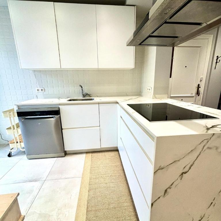 Apartamento con estilo con estacionamiento gratuito - Apartamento Familiar de 2 dormitorios - 9