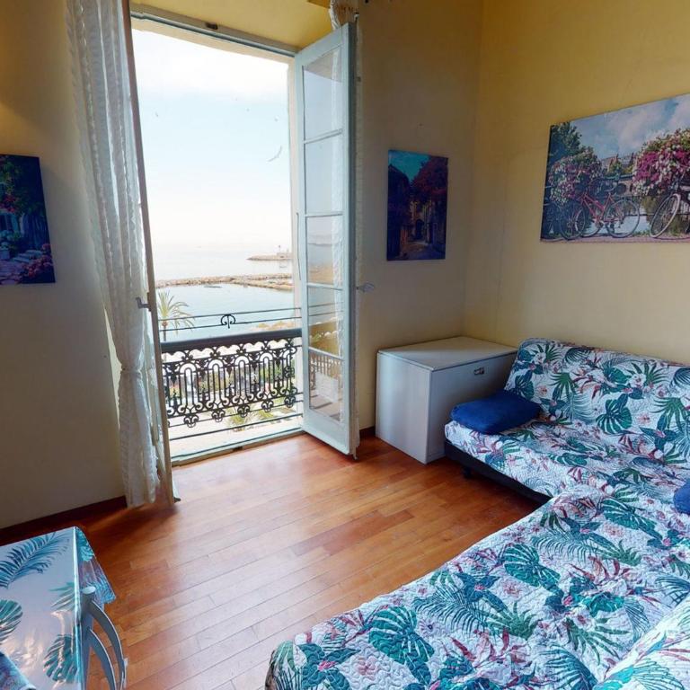 Studio avec mezzanine, face mer, Wi-Fi, proche plage - FR-1-196-289 - Studio - 1