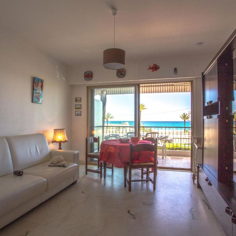 Studio face mer avec terrasse, proche plages et centre, Wifi gratuit - FR-1-196-216 - Studio - 9