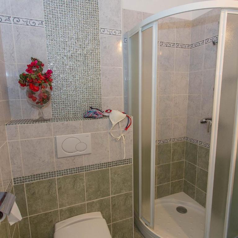 Studio face mer avec terrasse, proche plages et centre, Wifi gratuit - FR-1-196-216 - Studio - 13