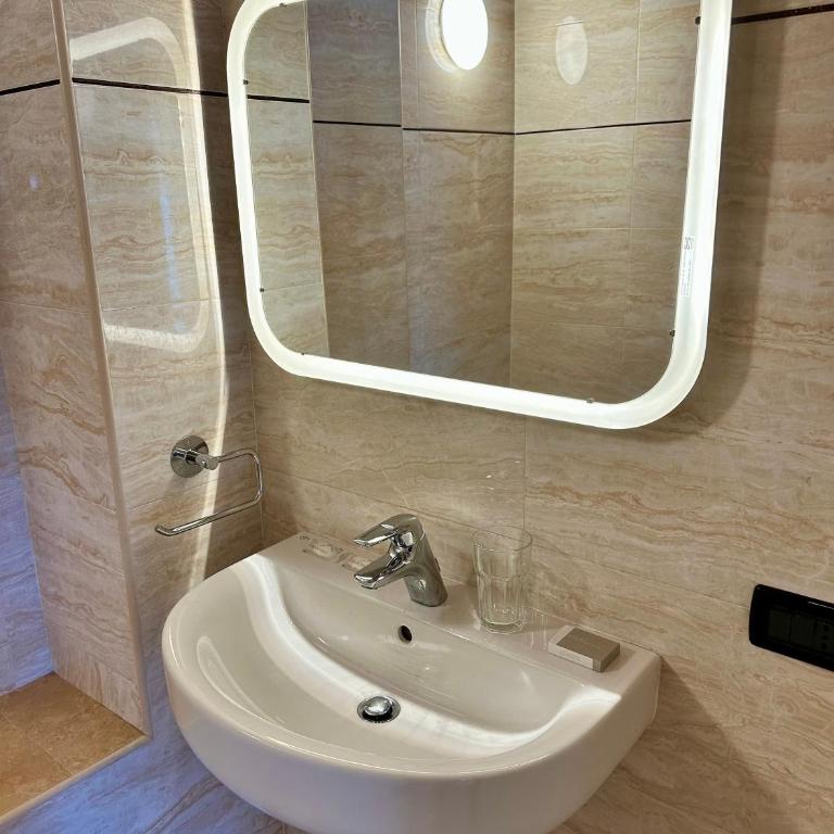 Casa Fiocchetto - Giardini Reali - One-Bedroom Apartment - 12