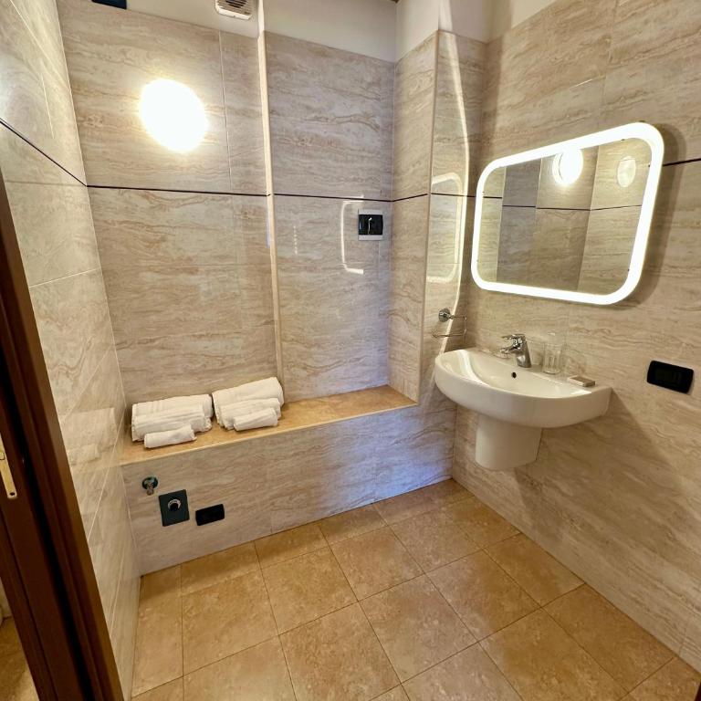 Casa Fiocchetto - Giardini Reali - One-Bedroom Apartment - 13