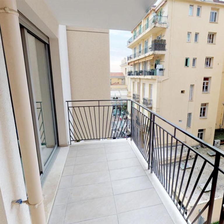 Charmant 2P moderne avec terrasse, parking privé, en plein centre de Menton, à 2 pas de la mer - FR-1-196-200 - Appartement (4 Adultes) - 1