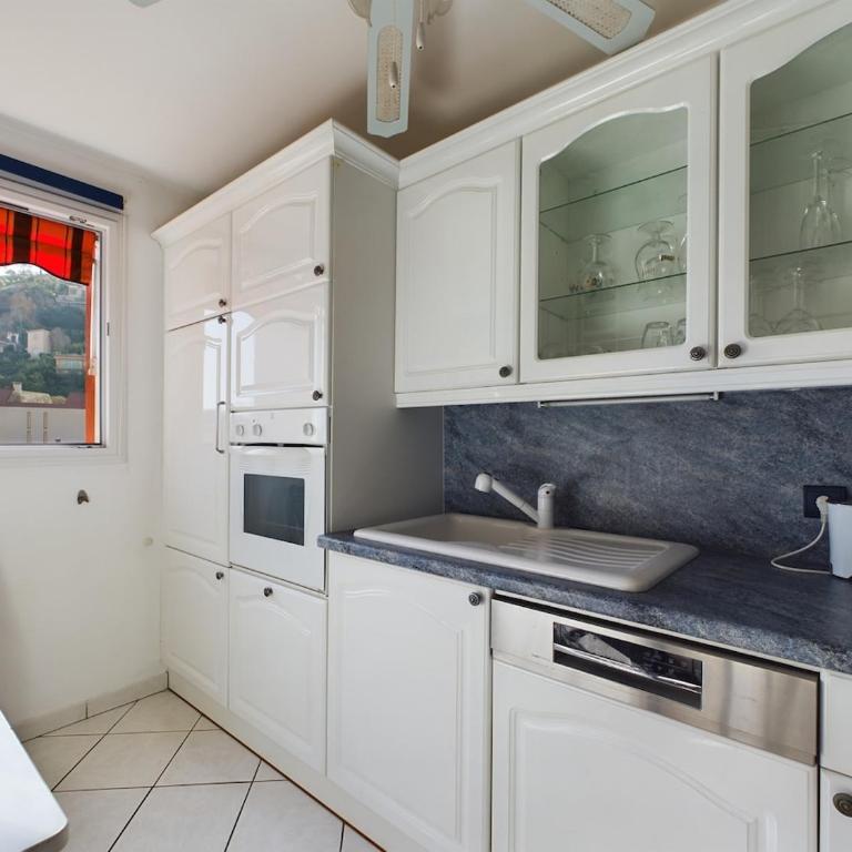 Charming 2-room appt, 2 steps from sea and shops - Appartement 1 Chambre - 6