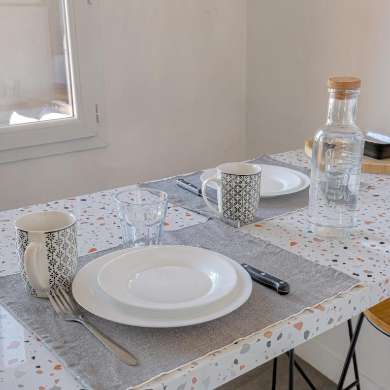 Le Pipet - T2 avec terrasse, vue, à deux pas du théâtre antique - Appartement 1 Chambre - 12