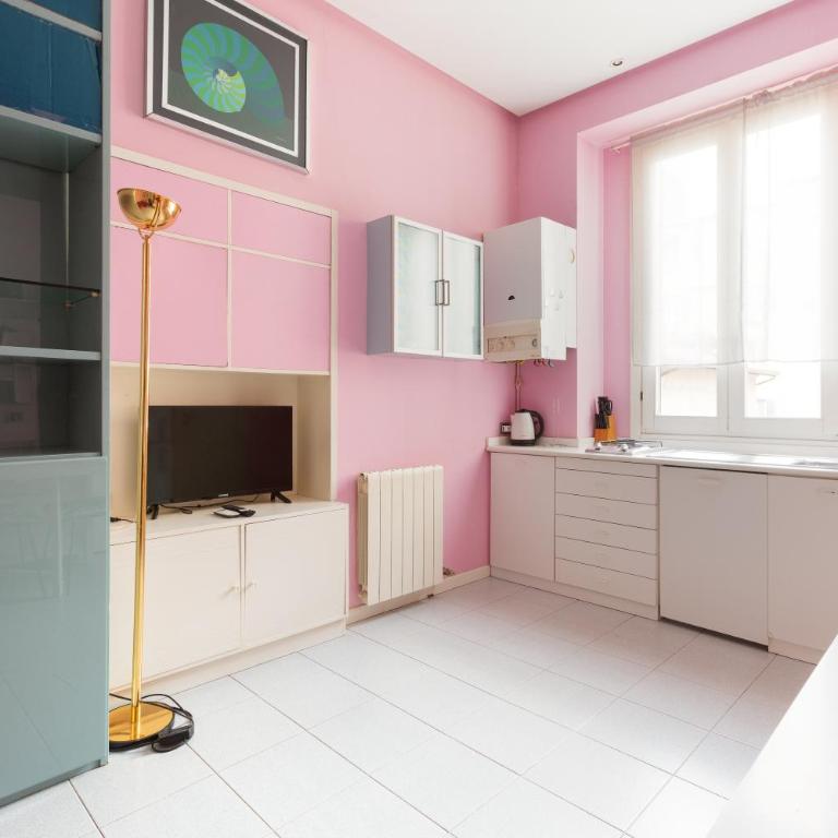 GuestHost - Isola Cosy Pink Studio Apt - Monolocale - 13