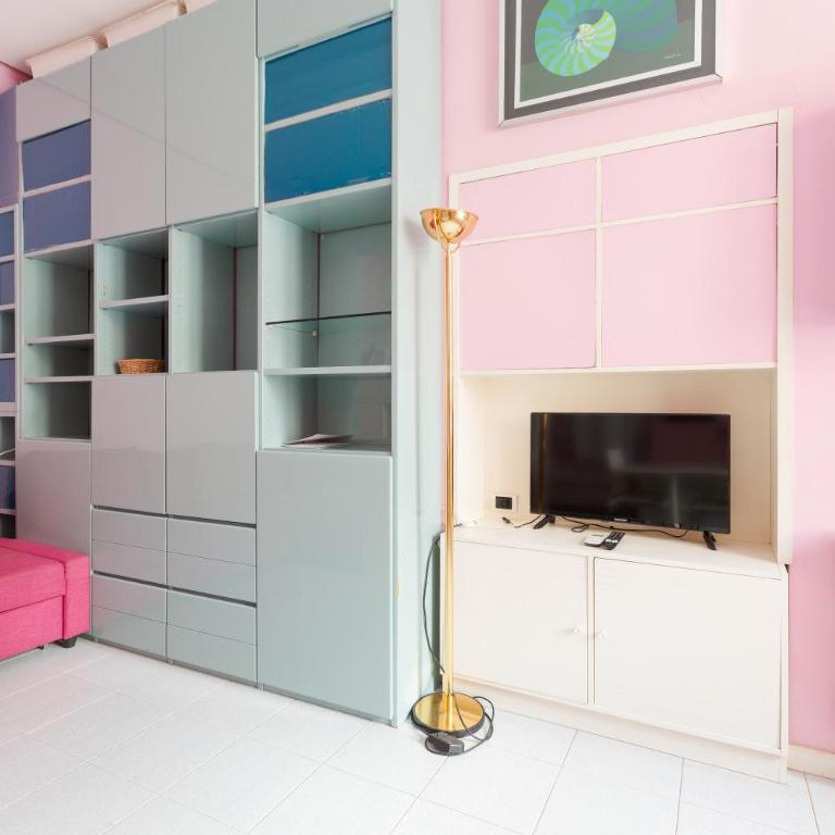GuestHost - Isola Cosy Pink Studio Apt - Monolocale - 14