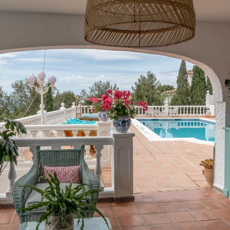 Villa Aroha - Huge Villa, Sea Views & 2 pools - Villa - 31