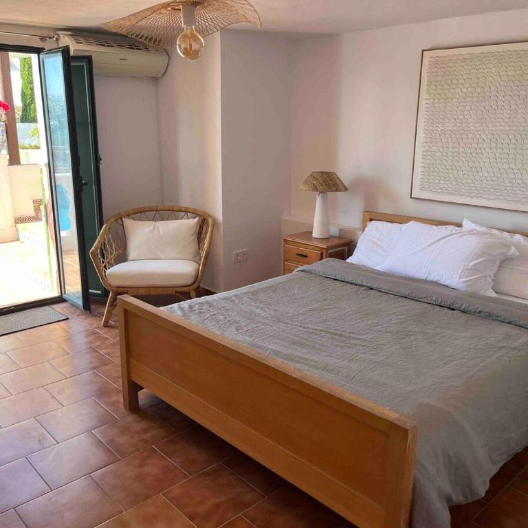 Villa Aroha - Huge Villa, Sea Views & 2 pools - Villa - 35