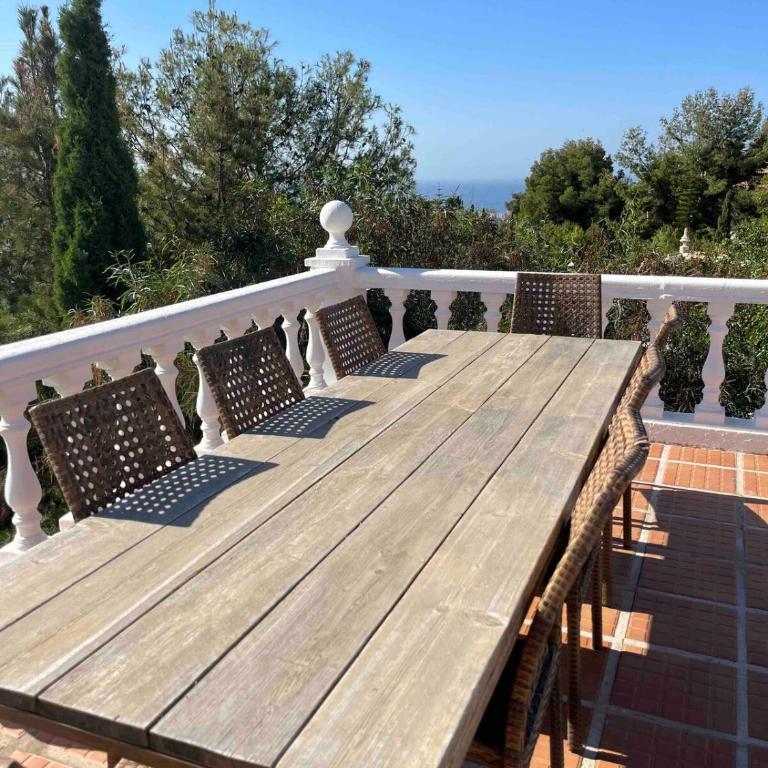Villa Aroha - Huge Villa, Sea Views & 2 pools - Villa - 62