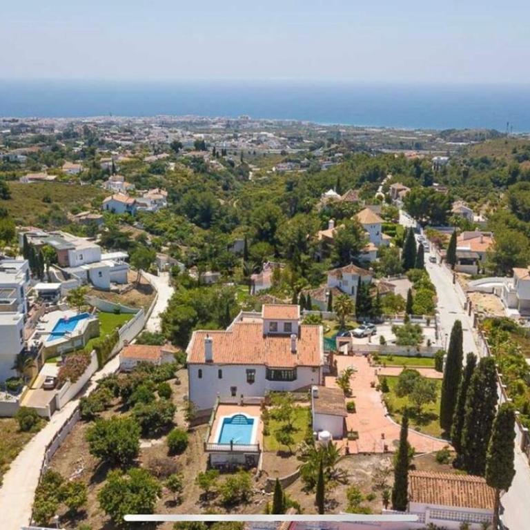 Villa Aroha - Huge Villa, Sea Views & 2 pools - Villa - 43