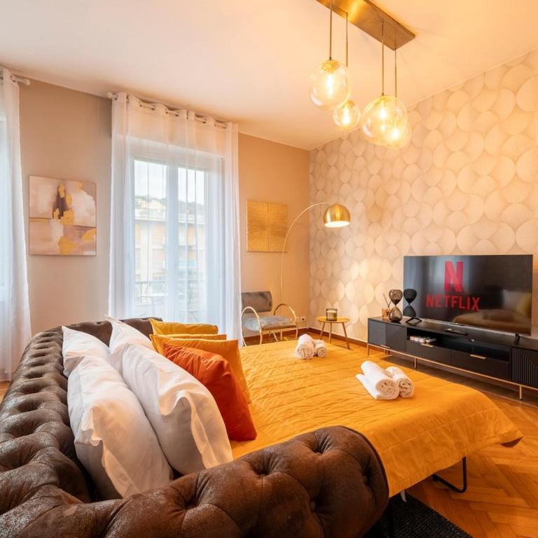 Luxury Center - Next to the Sea- Aria condizionata - Free Parking - Appartamento con 3 Camere da Letto - 3