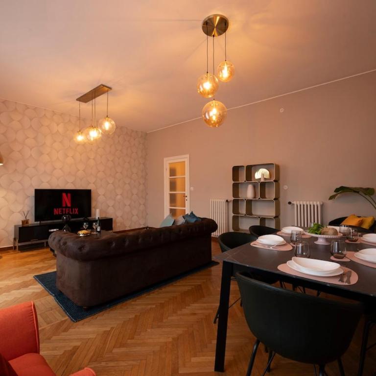 Luxury Center - Next to the Sea- Aria condizionata - Free Parking - Appartamento con 3 Camere da Letto - 48