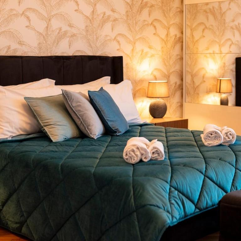 Luxury Center - Next to the Sea- Aria condizionata - Free Parking - Appartamento con 3 Camere da Letto - 60