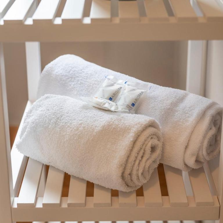 Luxury Center - Next to the Sea- Aria condizionata - Free Parking - Appartamento con 3 Camere da Letto - 75