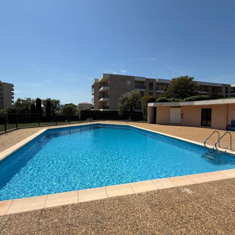 JUAN LES PINS 4 people Pool Garage - Appartement - 5