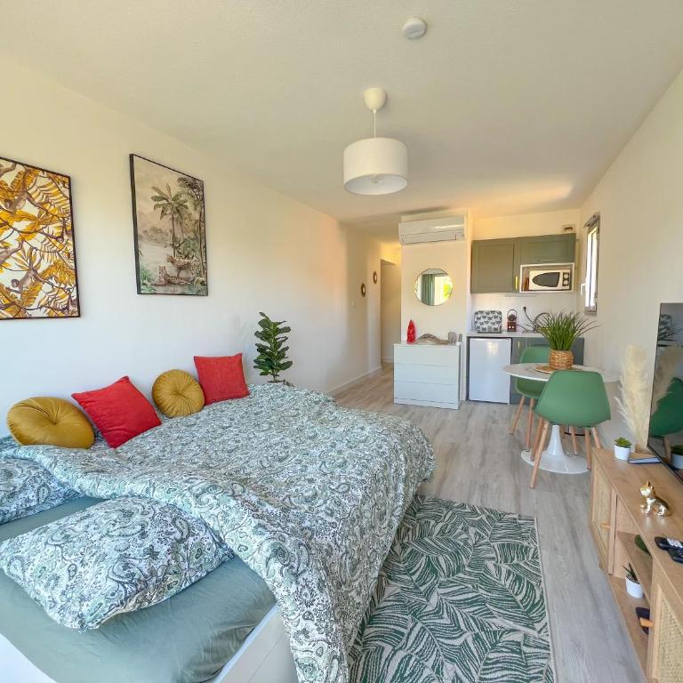 Studio Emeraude Proche Plage Clim Balcon Dernier Etage Parking - Saint Mandrier Sur Mer - Pin Rolland - Apartment mit Balkon - 3