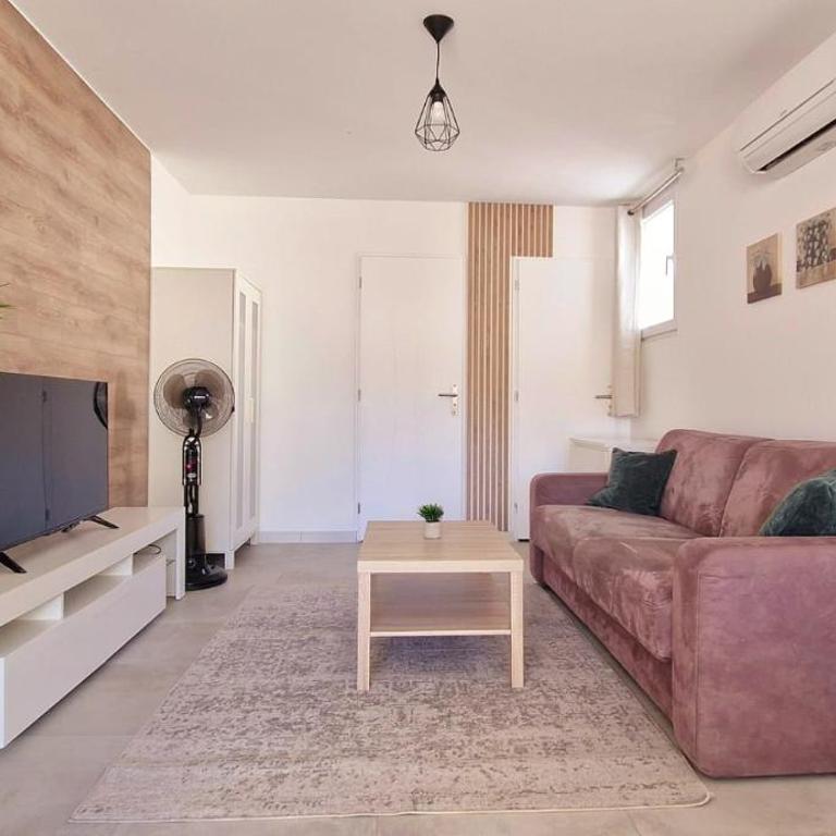 Logement à louer - Maison 2 Chambres - 8