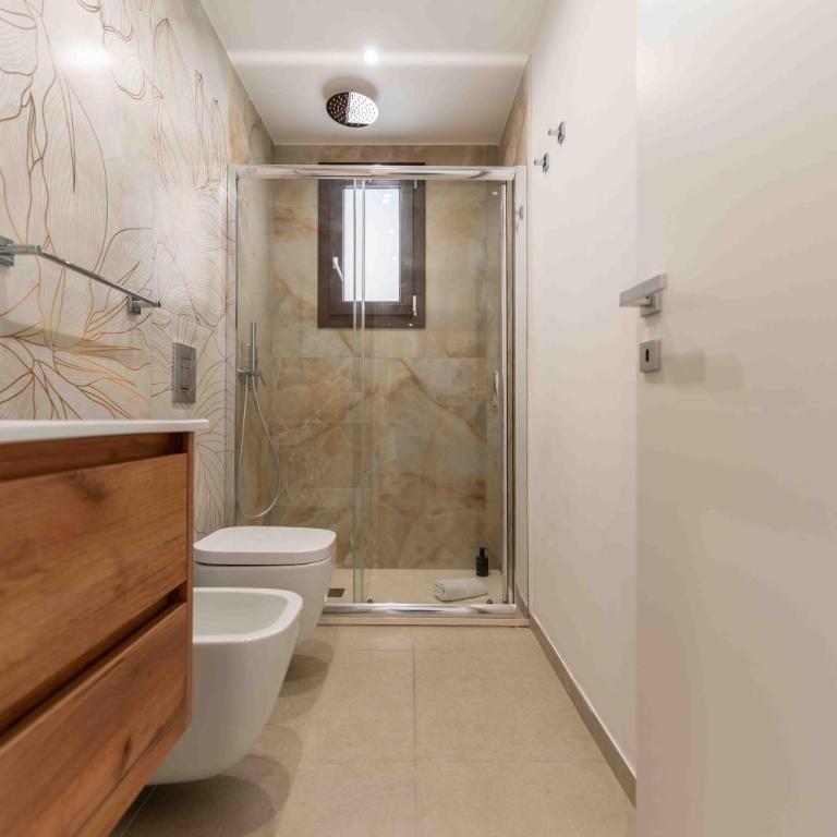 Nikelia - Camera Matrimoniale con Bagno Privato - 5