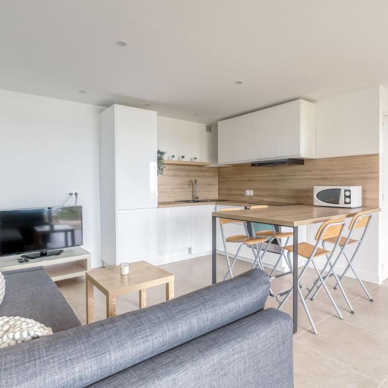 Bright apartment with terrace and sea view Le Lavandou - Appartamento con 1 Camera da Letto - 11