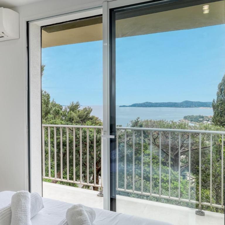 Renovated 1-bedroom apartment with sea view and large balcony Aiguebelle - Appartamento con 1 Camera da Letto e Vista Mare - 13