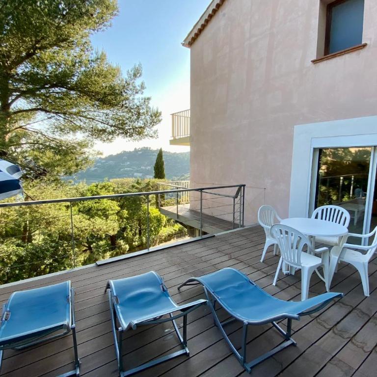 Renovated 1-bedroom apartment with sea view and large balcony Aiguebelle - Appartamento con 1 Camera da Letto e Vista Mare - 14