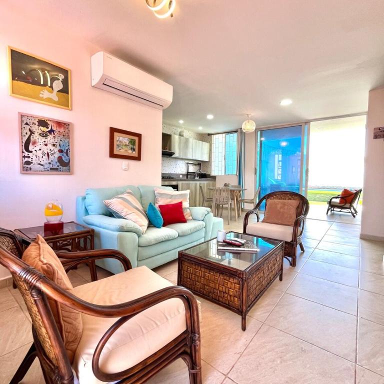 Beachfront Cabin with Private Pool - Villa - 4