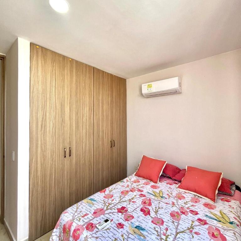 Beachfront Cabin with Private Pool - Villa - 10