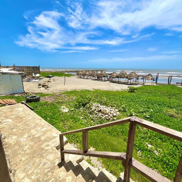 Beachfront Cabin with Private Pool - Villa - 18