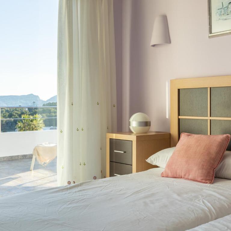 Villa Bernia by Abahana Villas - Villa - 16