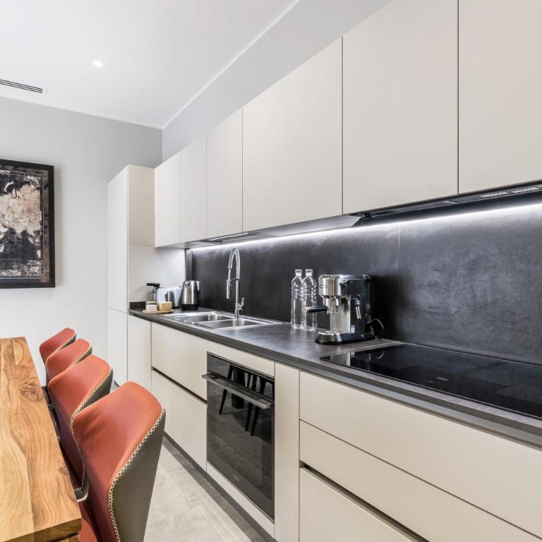 Trastevere Travertino Suite - Appartamento Premium con 5 Camere da Letto - 8