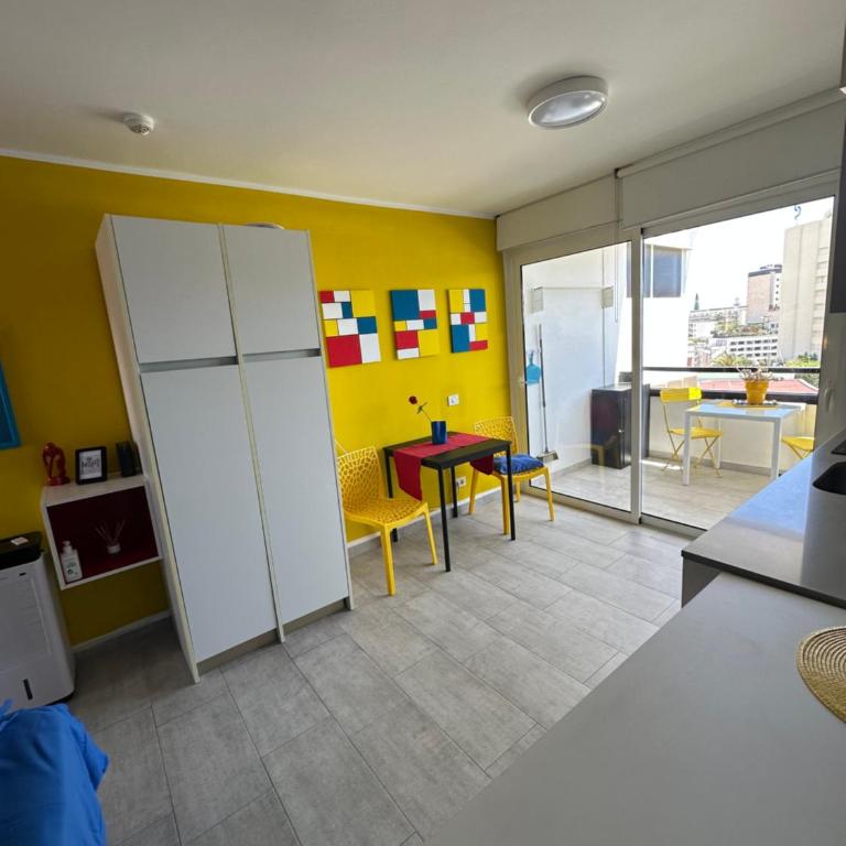 Estudio mondrian - Estudio con vista al océano - 8